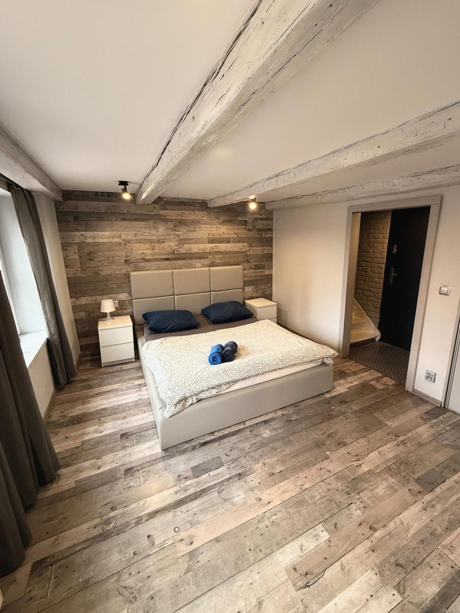 Apartament Z Widokiem Na Pomnik Kopernika - Rynek Staromiejski Stary Toruń Exteriér fotografie